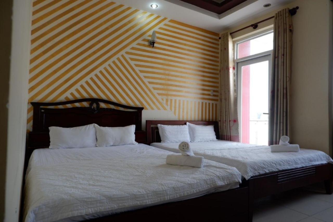 Reddoorz Tuan Viet Hotel Dinh Tien Hoang 胡志明市 外观 照片